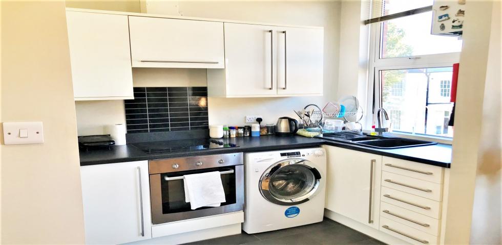 			1 Bedroom, 1 bath, 1 reception Apartment			 Skardu Road, KILBURN