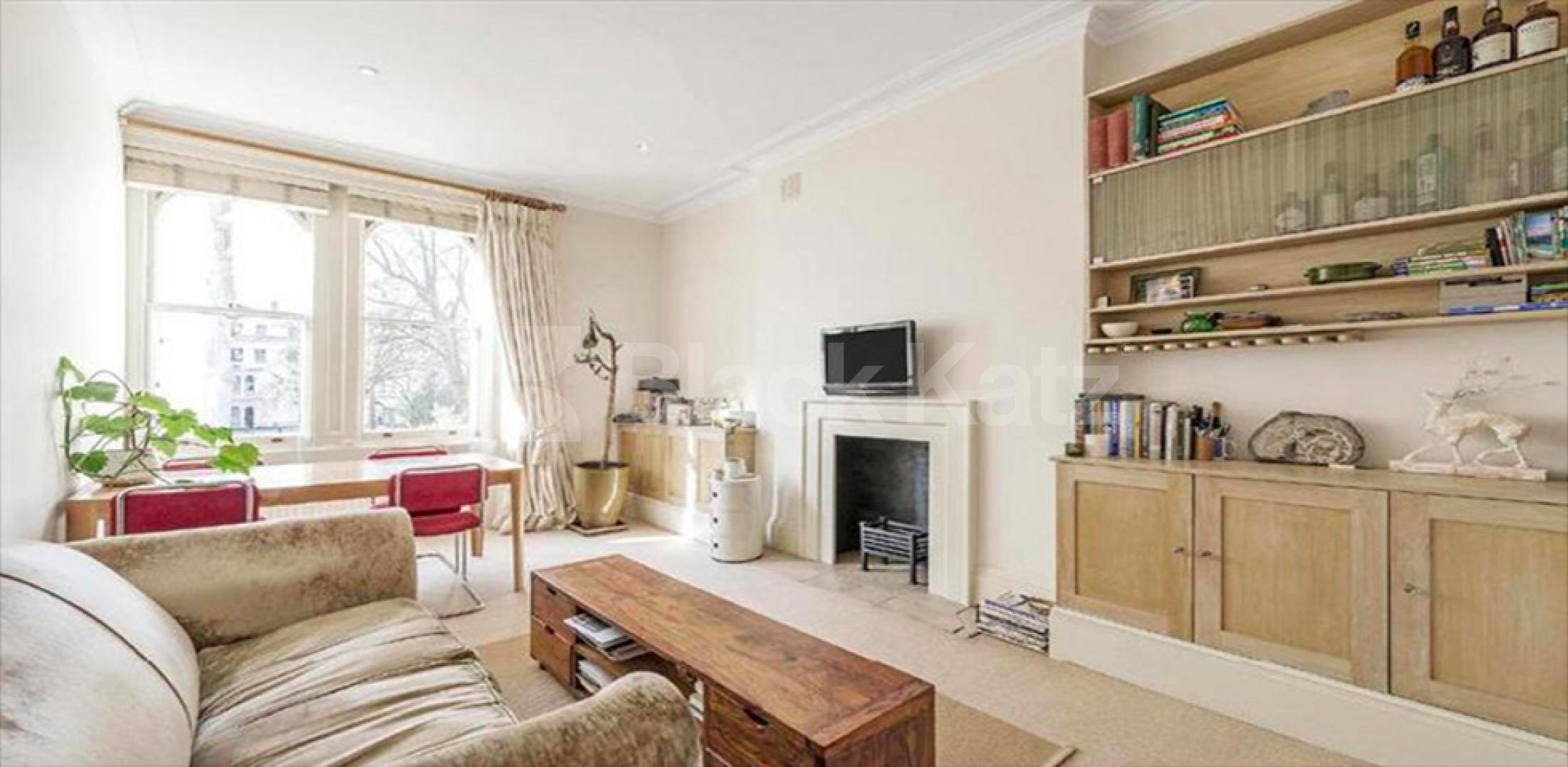 			NEW INSTRUCTION!, 2 Bedroom, 1 bath, 1 reception Flat			 Kensington Garden Square, NOTTING HILL / BAYSWATER