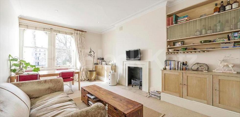 			NEW INSTRUCTION!, 2 Bedroom, 1 bath, 1 reception Flat			 Kensington Garden Square, NOTTING HILL / BAYSWATER