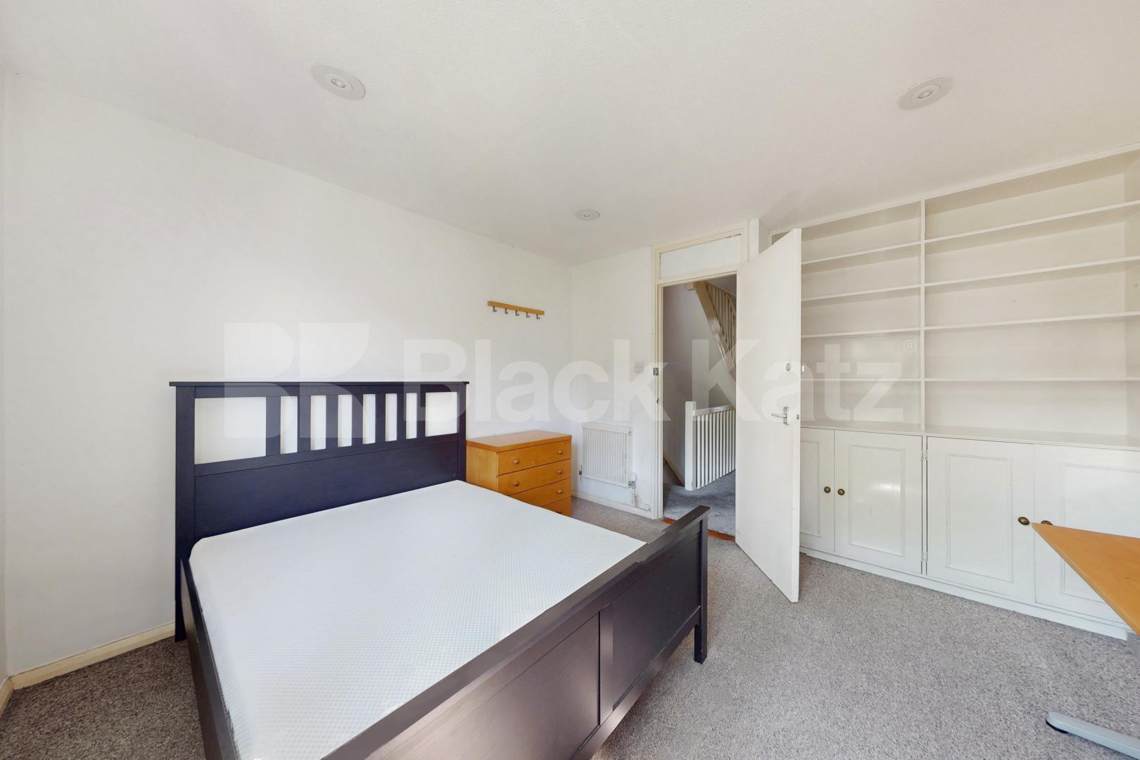Generous four bed house, Includes heating & hot water   Hampton Street , Elephant and Castle