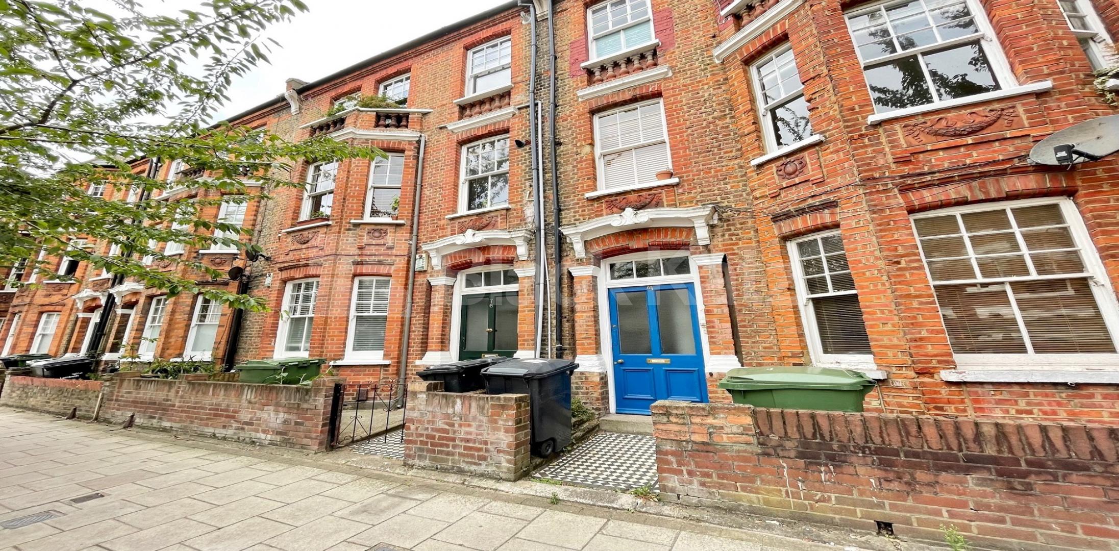 			LET, 2 Bedroom, 1 bath, 1 reception Ground Floor Flat			 Hackford Road, Oval