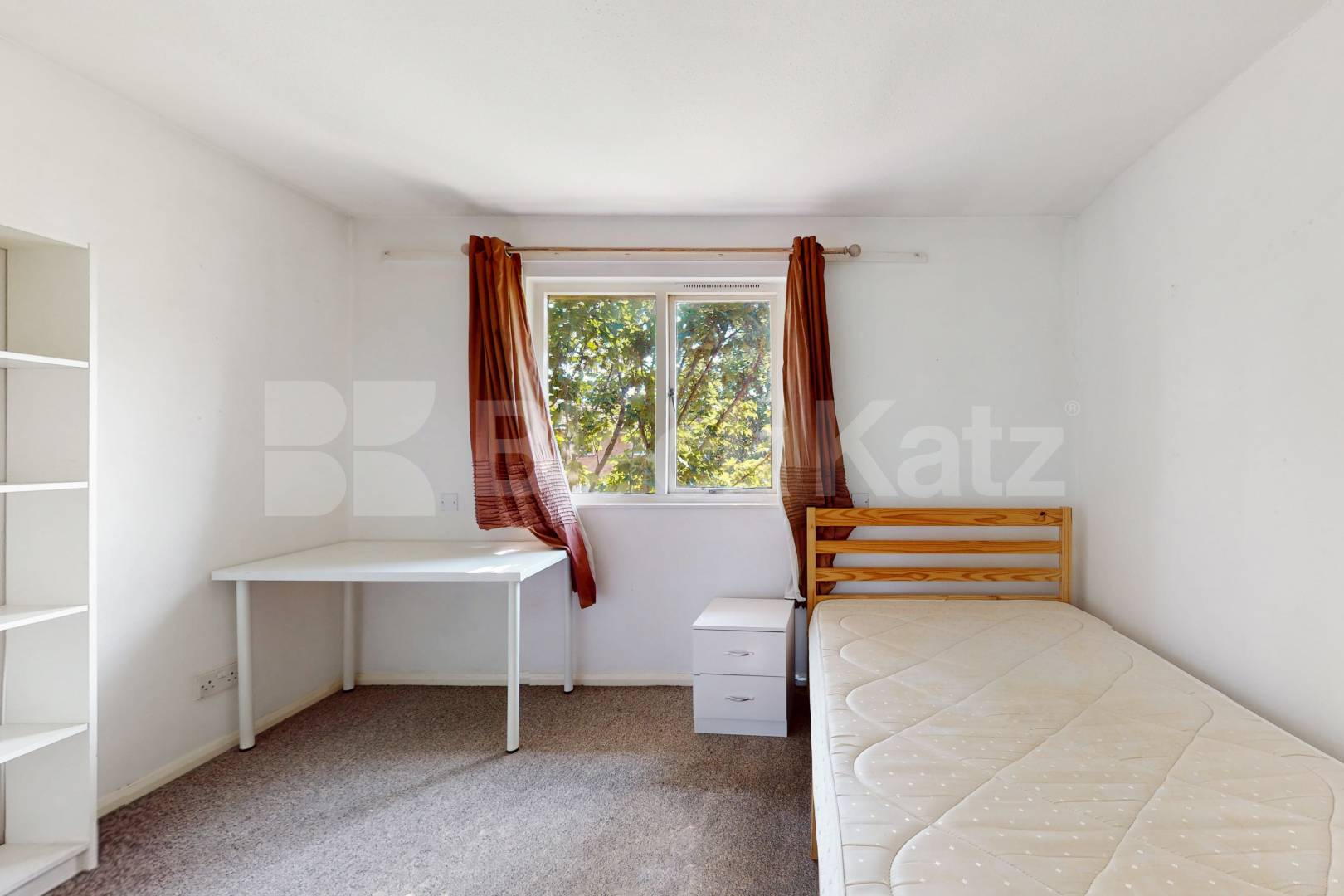 Generous four bed house, Includes heating & hot water   Hampton Street , Elephant and Castle