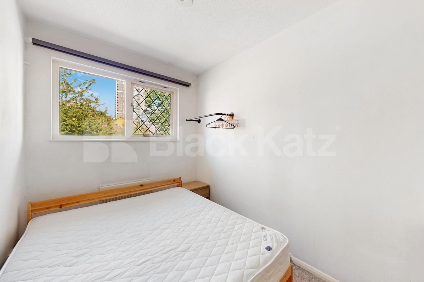 Generous four bed house, Includes heating & hot water   Hampton Street , Elephant and Castle