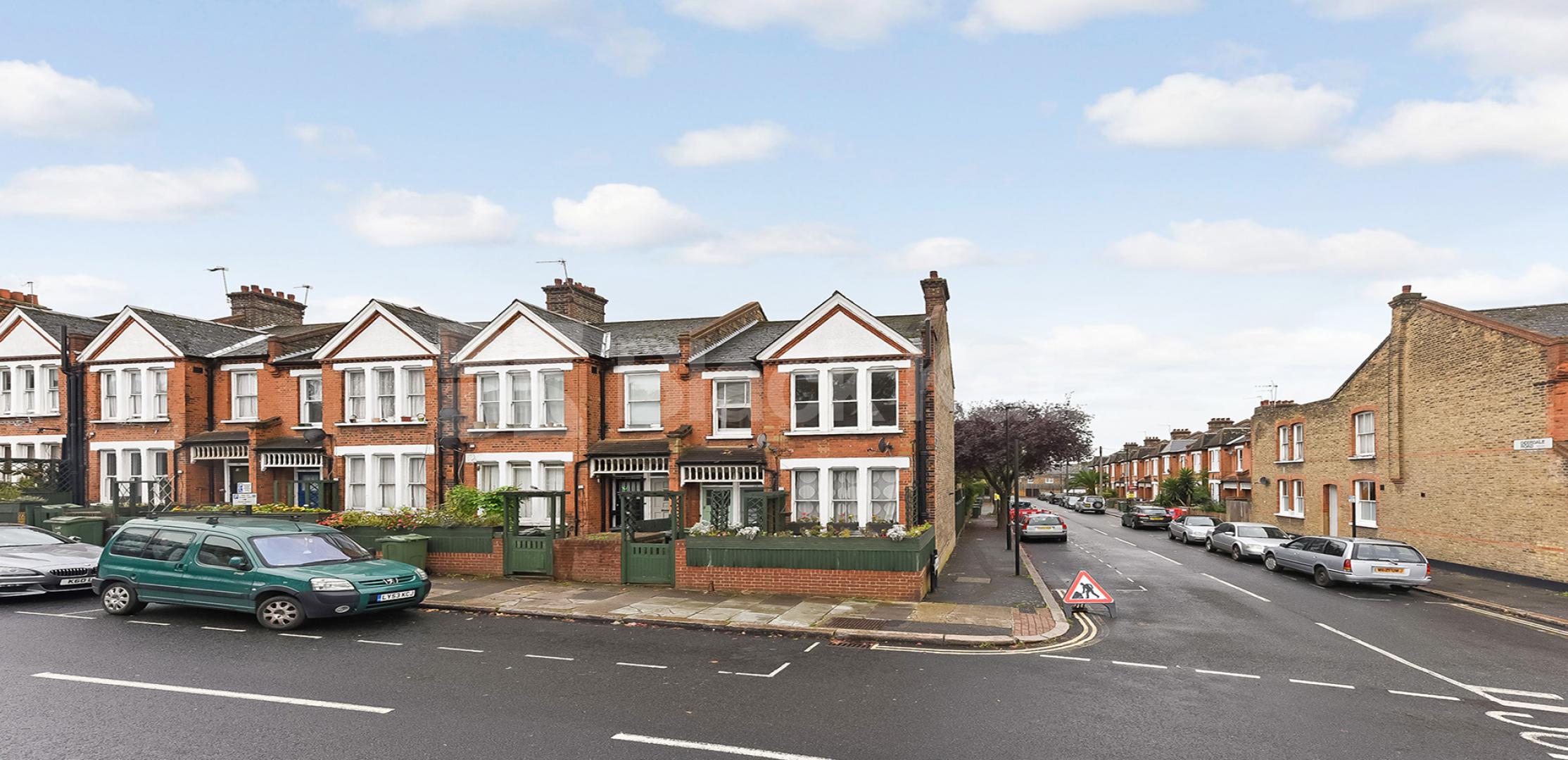 			NEW INSTRUCTION, 3 Bedroom, 1 bath, 1 reception Apartment			 Herne Hill Road, Loughborough Junction / Brixton