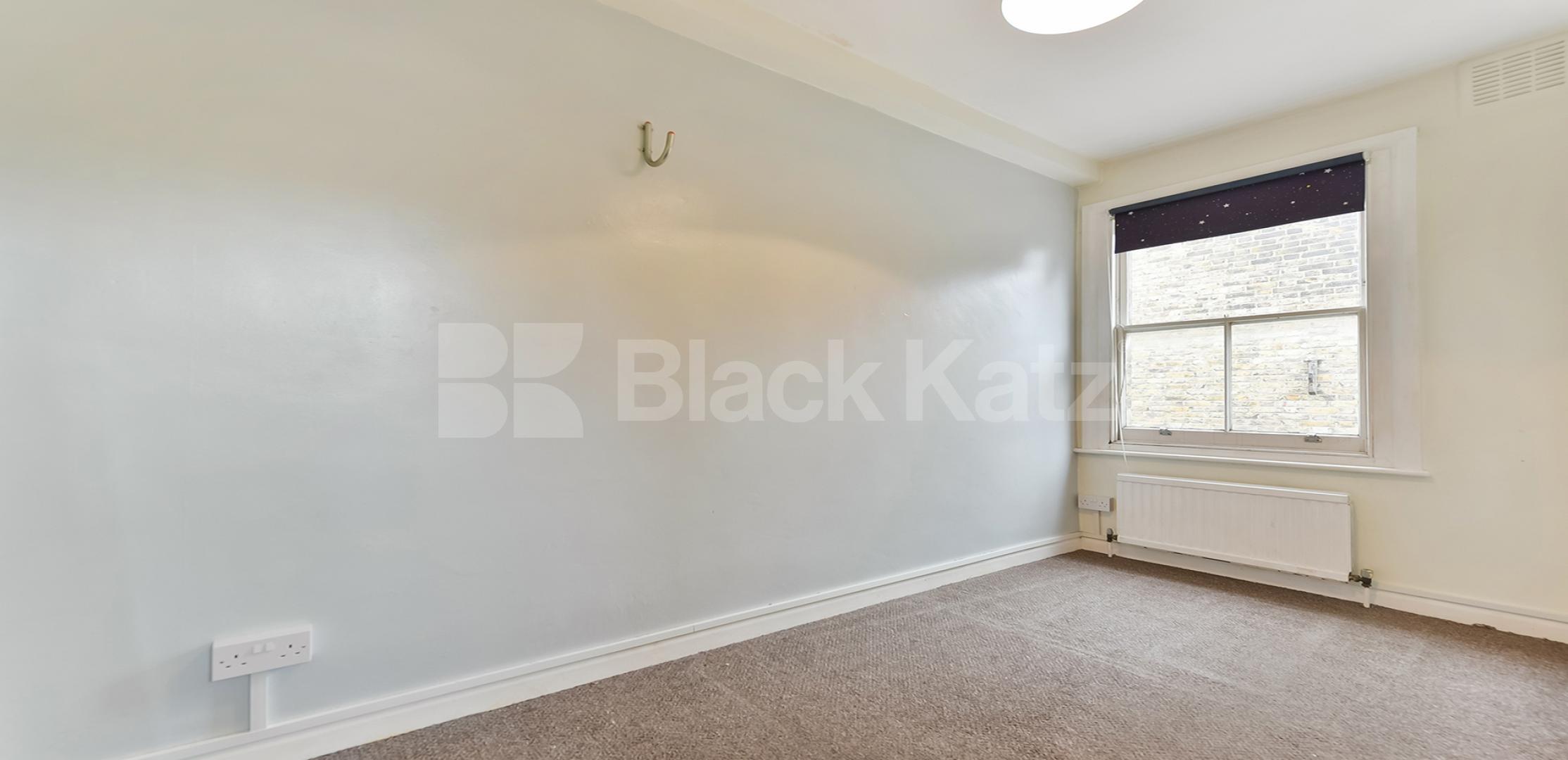 			NEW INSTRUCTION, 3 Bedroom, 1 bath, 1 reception Apartment			 Herne Hill Road, Loughborough Junction / Brixton