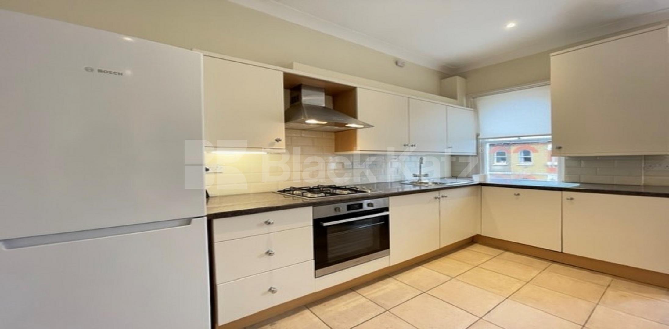 			LET, 2 Bedroom, 2 bath, 1 reception Apartment			 Handforth Road, Oval