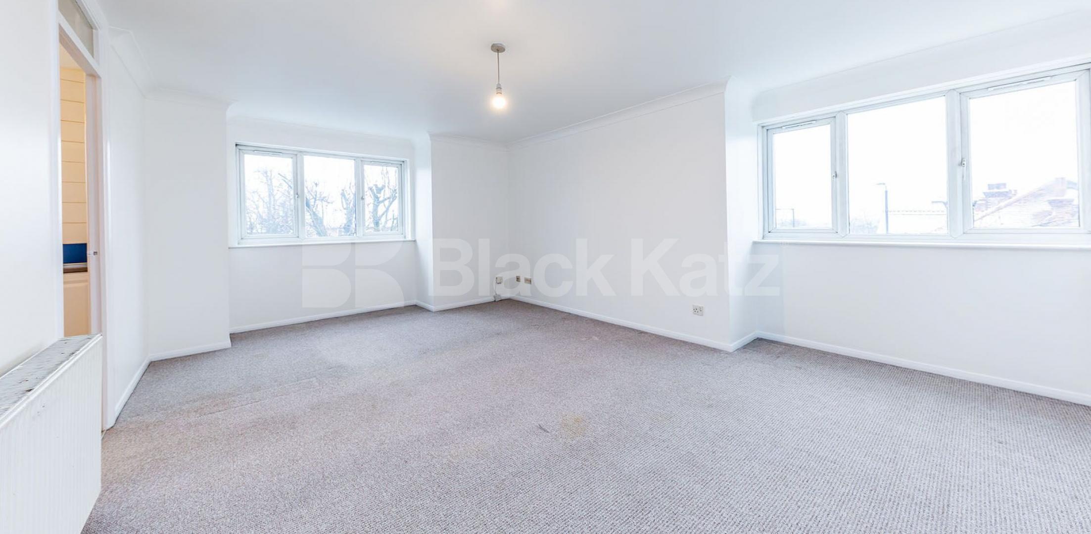 			Off Street Parking, 2 Bedroom, 1 bath, 1 reception Flat			 Caroline Close, MUSWELL HILL