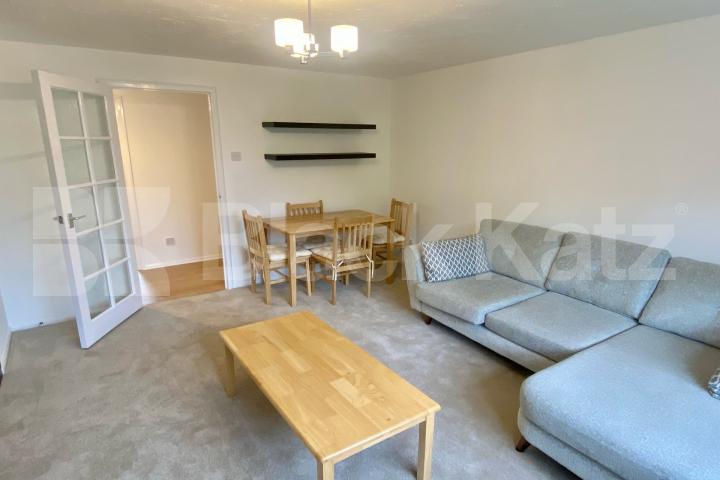 Freshly redecorated with residents parking & water rates included Henry Doulton Drive, Tooting