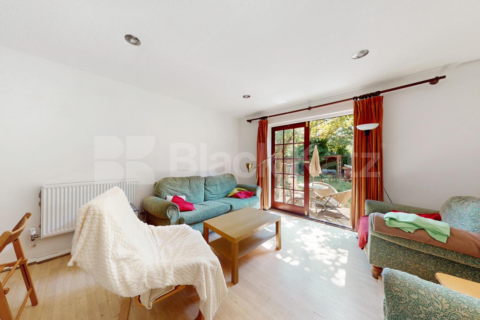 Generous four bed house, Includes heating & hot water   Hampton Street , Elephant and Castle
