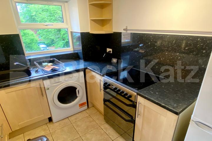 Freshly redecorated with residents parking & water rates included Henry Doulton Drive, Tooting