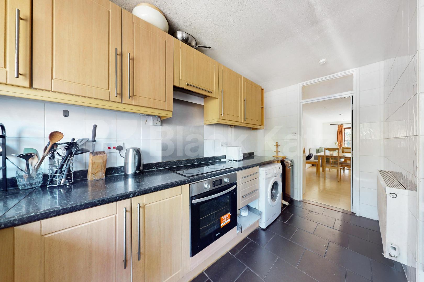 Generous four bed house, Includes heating & hot water   Hampton Street , Elephant and Castle