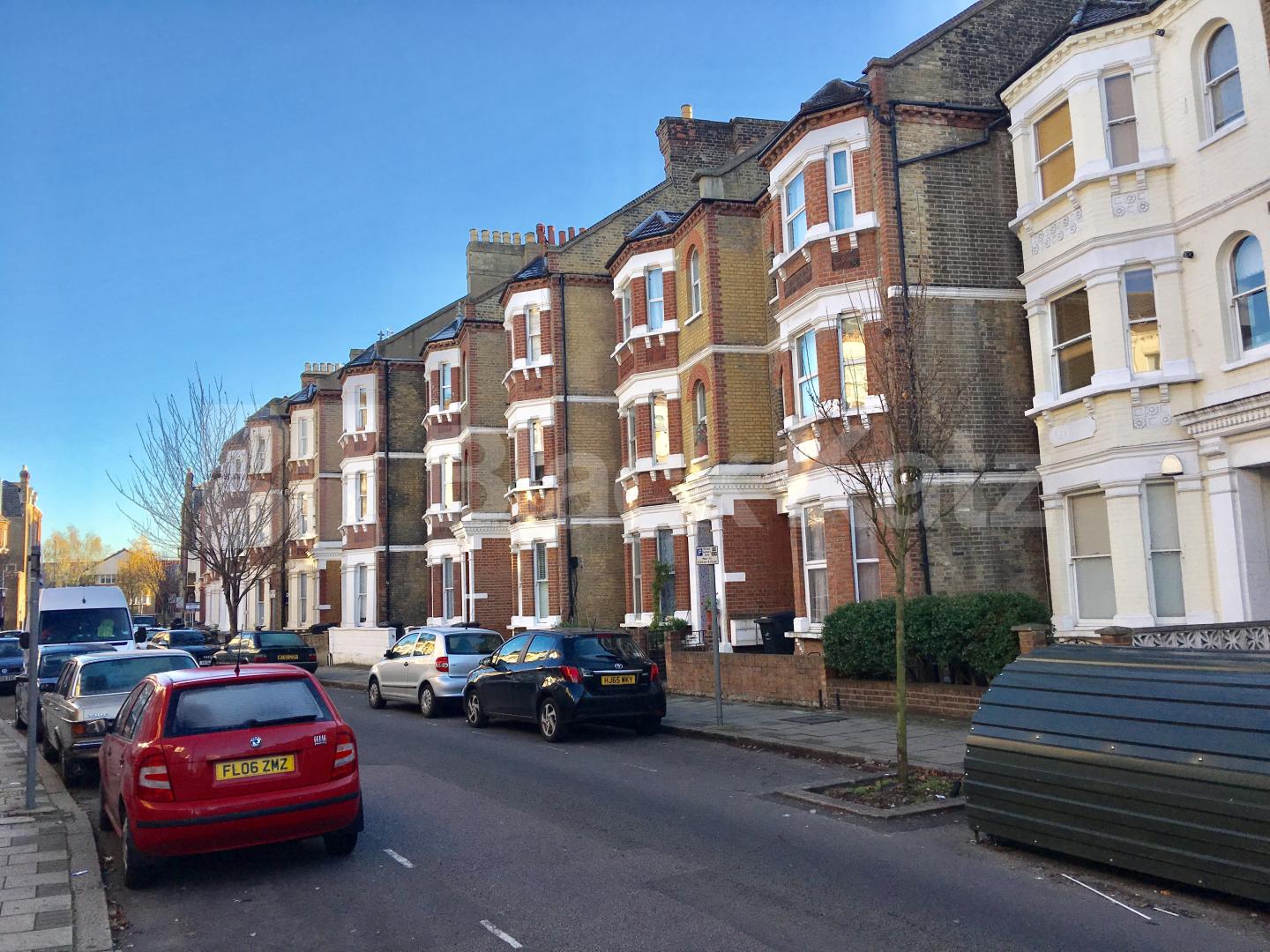 			LET, 1 Bedroom, 1 bath, 1 reception Apartment			 Handforth Road, Oval