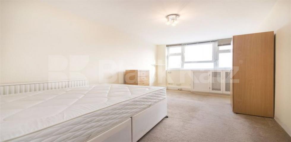 			LOCATION LOCATION LOCATION !!!, 2 Bedroom, 1 bath, 1 reception Apartment			 HALL STREET, ANGEL / CLARKENWELL
