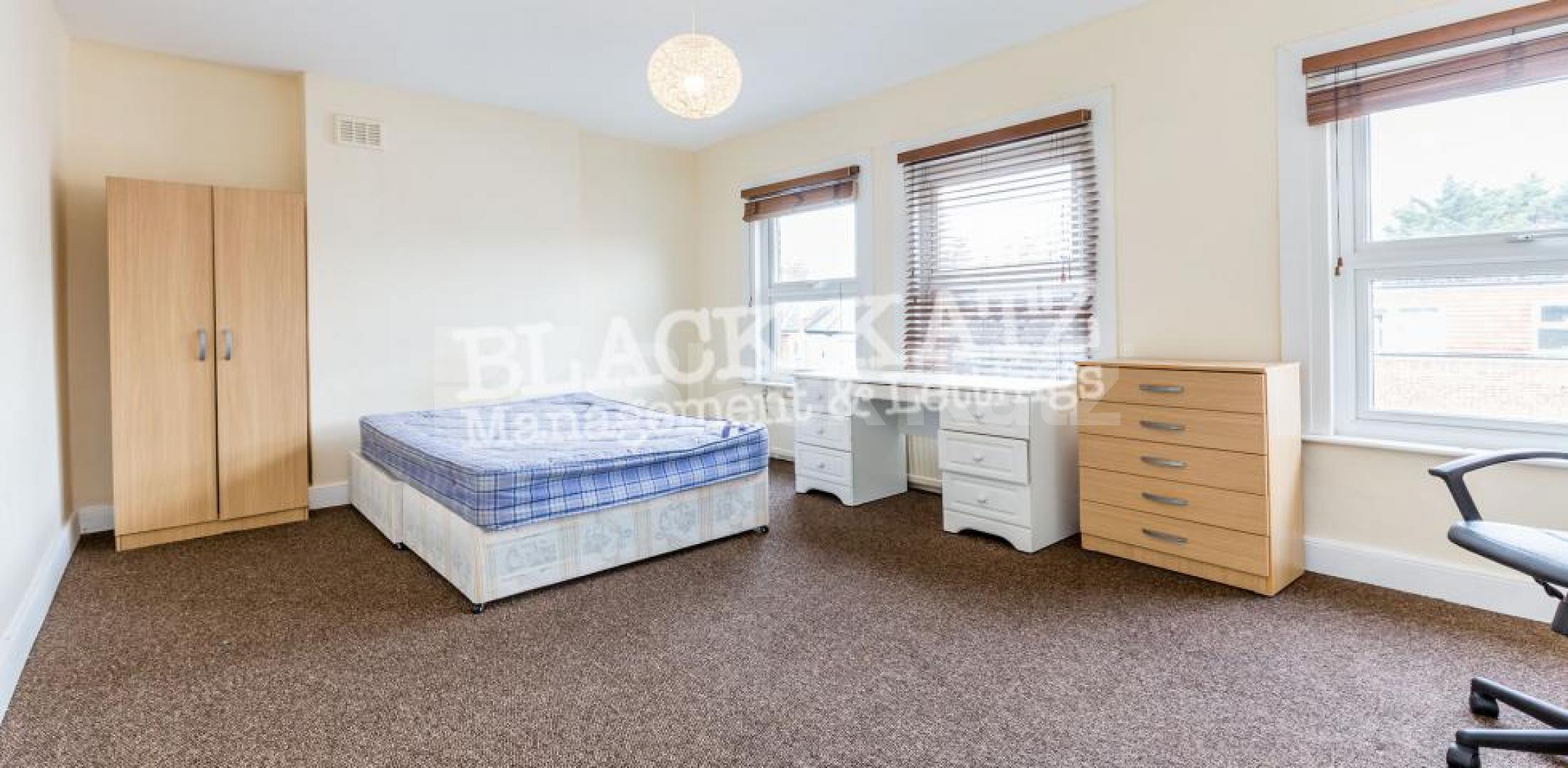 			3 Bedroom, 1 bath, 1 reception Flat			 Hampden Road, HARINGEY LADDER