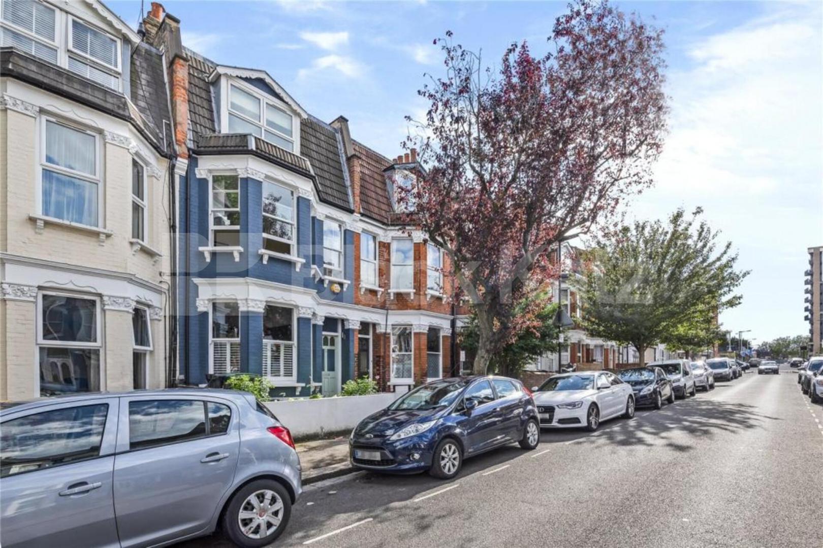Modern Two Bedroom Apartment with Open Plan Living on Hampden Road Hampden Road, Haringey