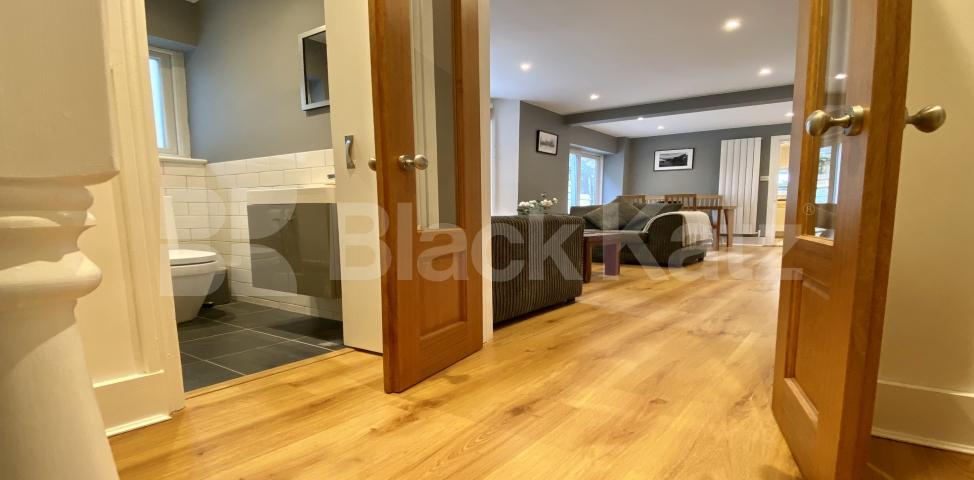 			LET, 2 Bedroom, 1 bath, 1 reception Apartment			 Handforth Road, Oval