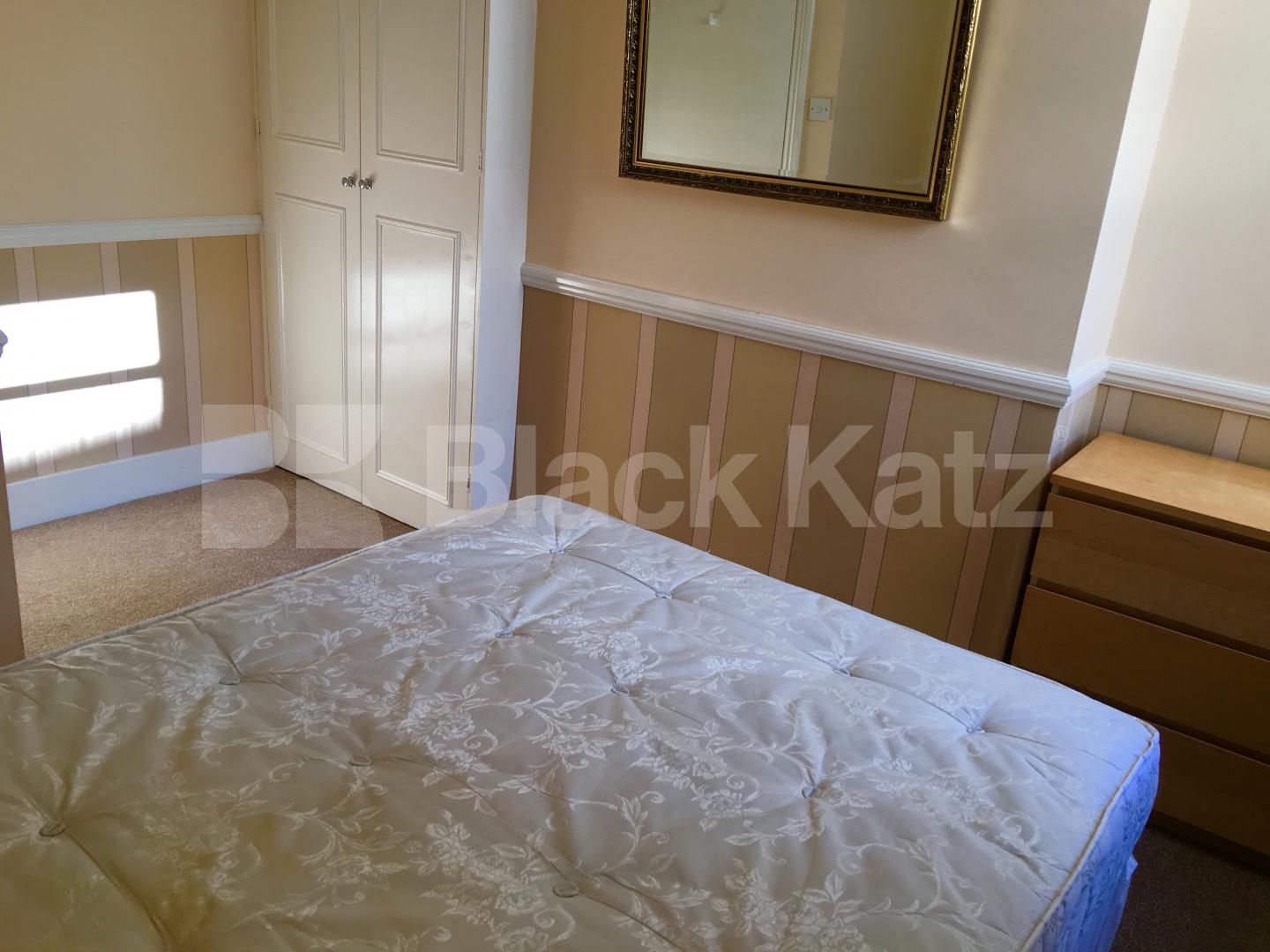			LET, 1 Bedroom, 1 bath, 1 reception Apartment			 Handforth Road, Oval