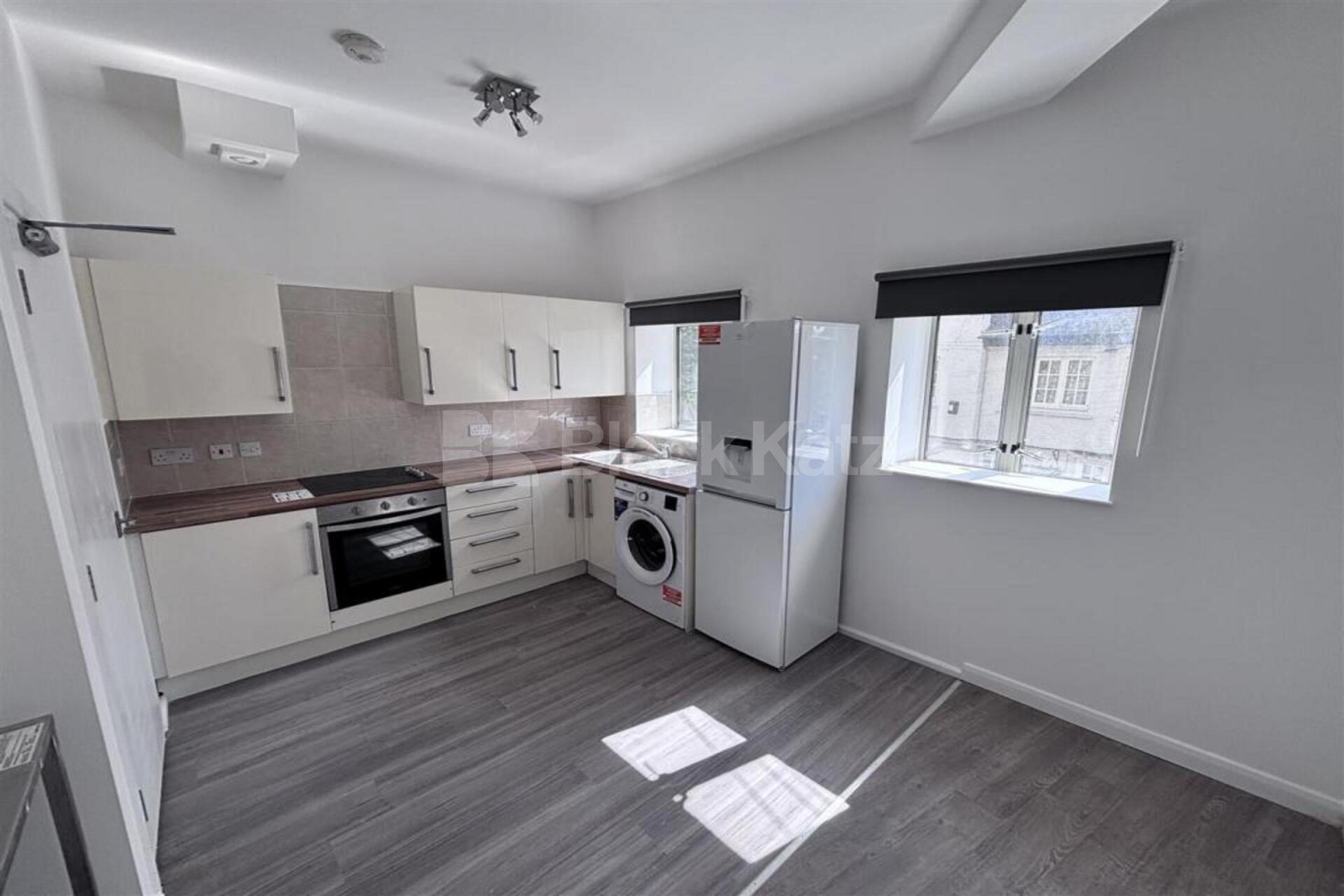 Newly refurbished two-bedroom flat on Handsworth Avenue, Chingford Handsworth Avenue, Highams Park E4
