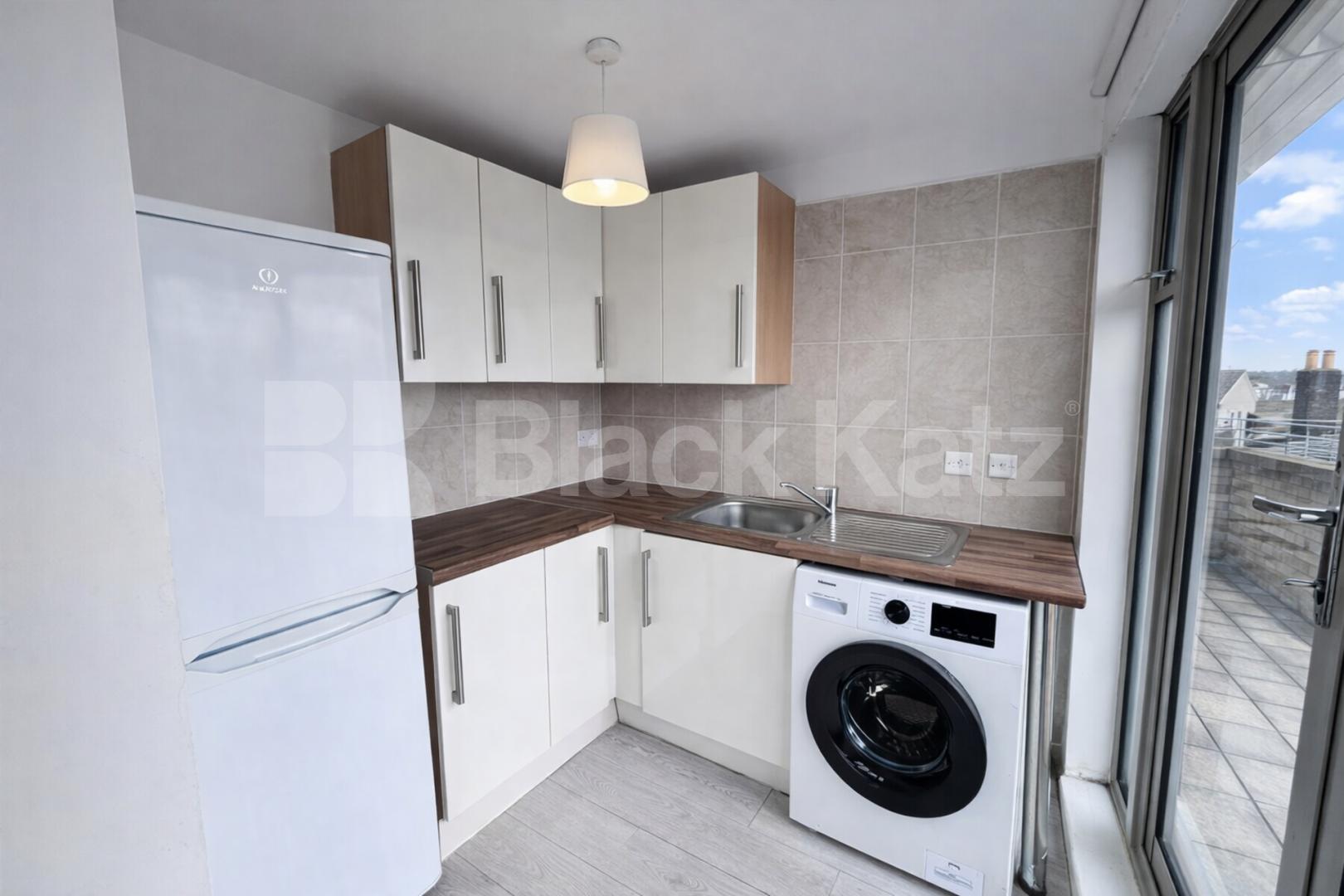 Spacious one bed to rent with open with a wrap around balcony Handsworth Avenue, Highams Park