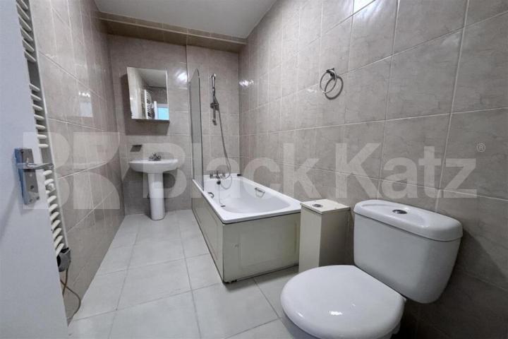 Newly refurbished two-bedroom flat on Handsworth Avenue, Chingford Handsworth Avenue, Highams Park