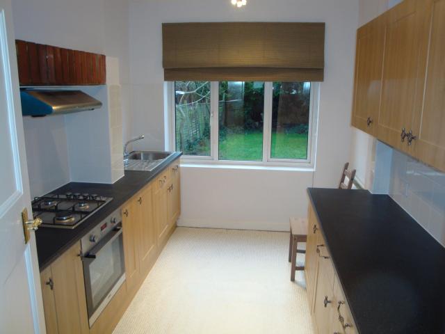 			4 Bedroom, 1 bath, 1 reception House			 Hanover Road, QUEENS PARK