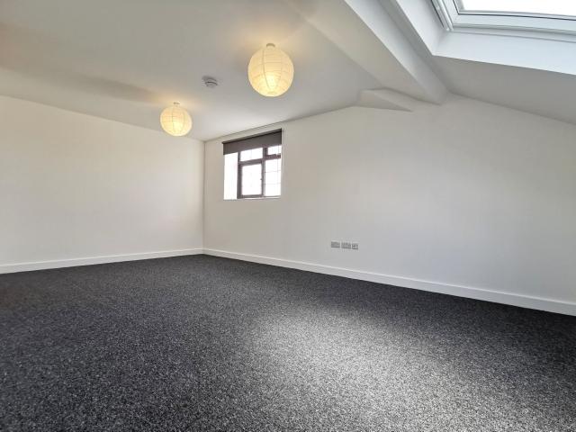 Modern and Central Apartment Villiers Road, Willesden Green