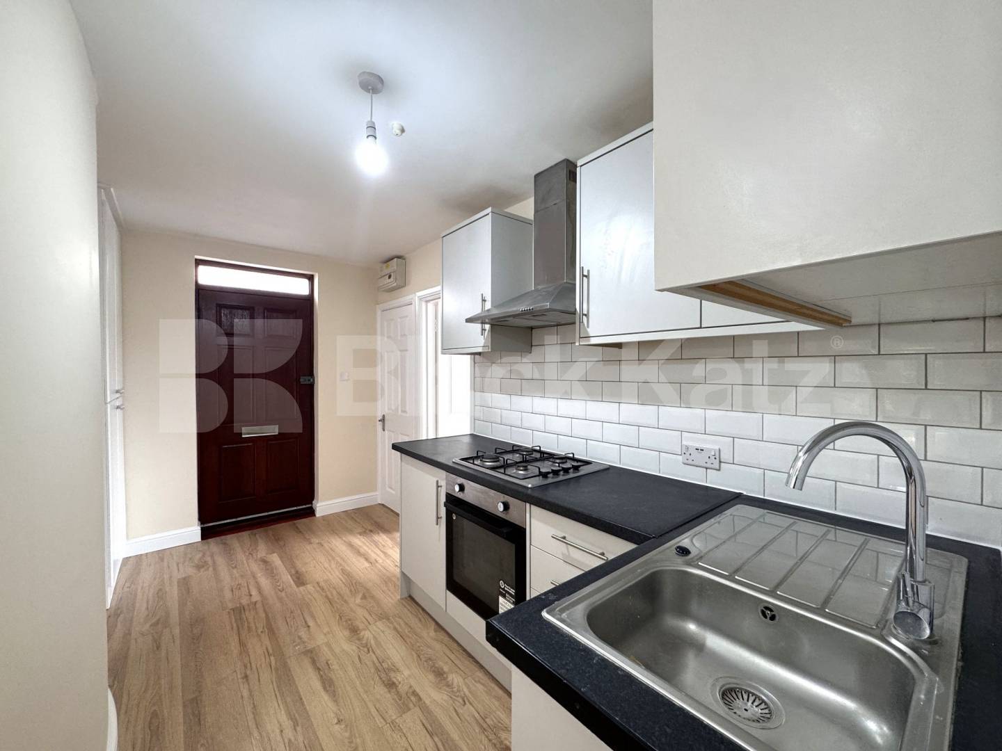 Modern and Central Apartment Wembley Hill Road , Wembley Park