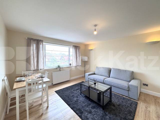 Modern and Central Apartment Wembley Hill Road , Wembley Park
