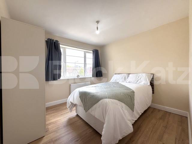 Modern and Central Apartment Wembley Hill Road , Wembley Park