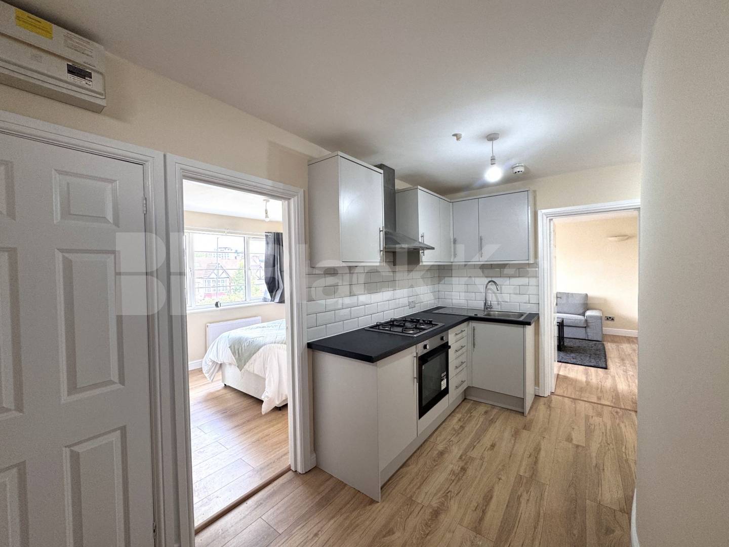 Modern and Central Apartment Wembley Hill Road , Wembley Park