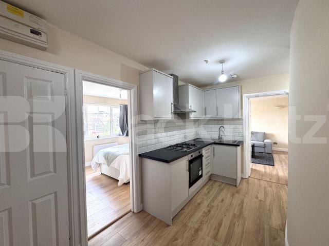 Modern and Central Apartment Wembley Hill Road , Wembley Park