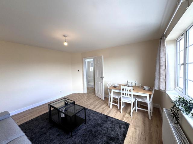 Modern and Central Apartment Wembley Hill Road , Wembley Park