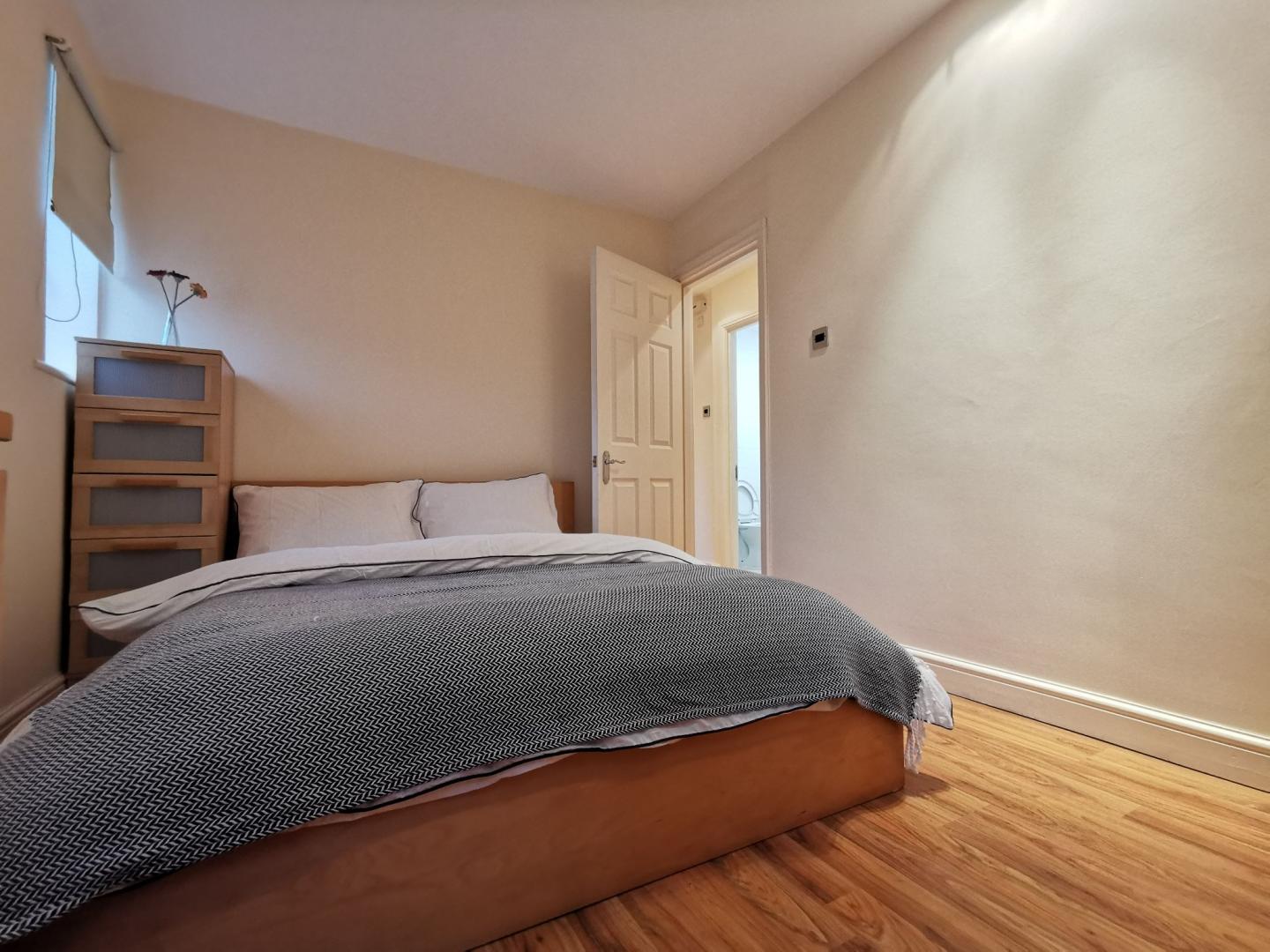 Modern and Central Apartment Wembley Hill Road , Wembley Park