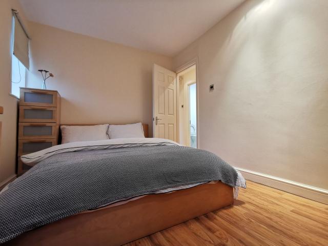 Modern and Central Apartment Wembley Hill Road , Wembley Park