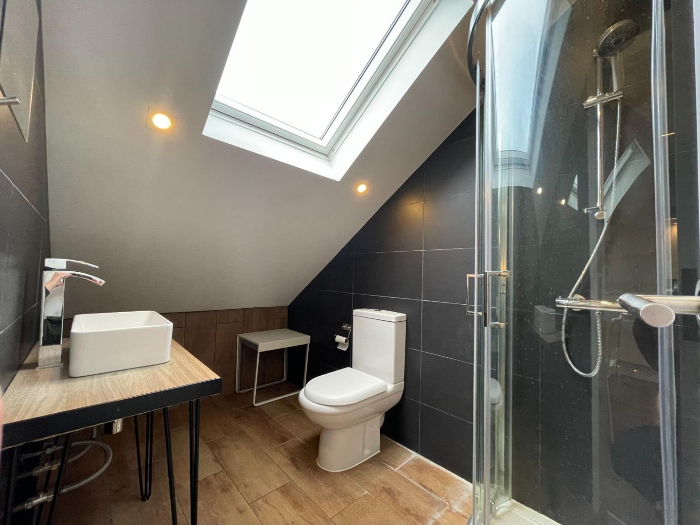 All bills included Kings Road, Willesden Green (All bills included)