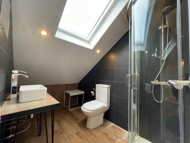 All bills included Kings Road, Willesden Green (All bills included)