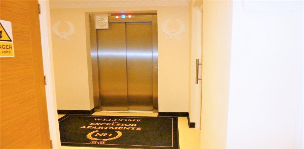 			2 Bedroom, 2 bath, 1 reception Flat			 Northwick Park Road , Harrow