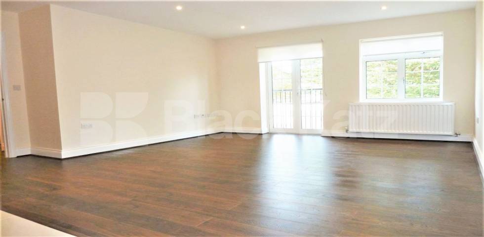 			2 Bedroom, 2 bath, 1 reception Flat			 Northwick Park Road , Harrow