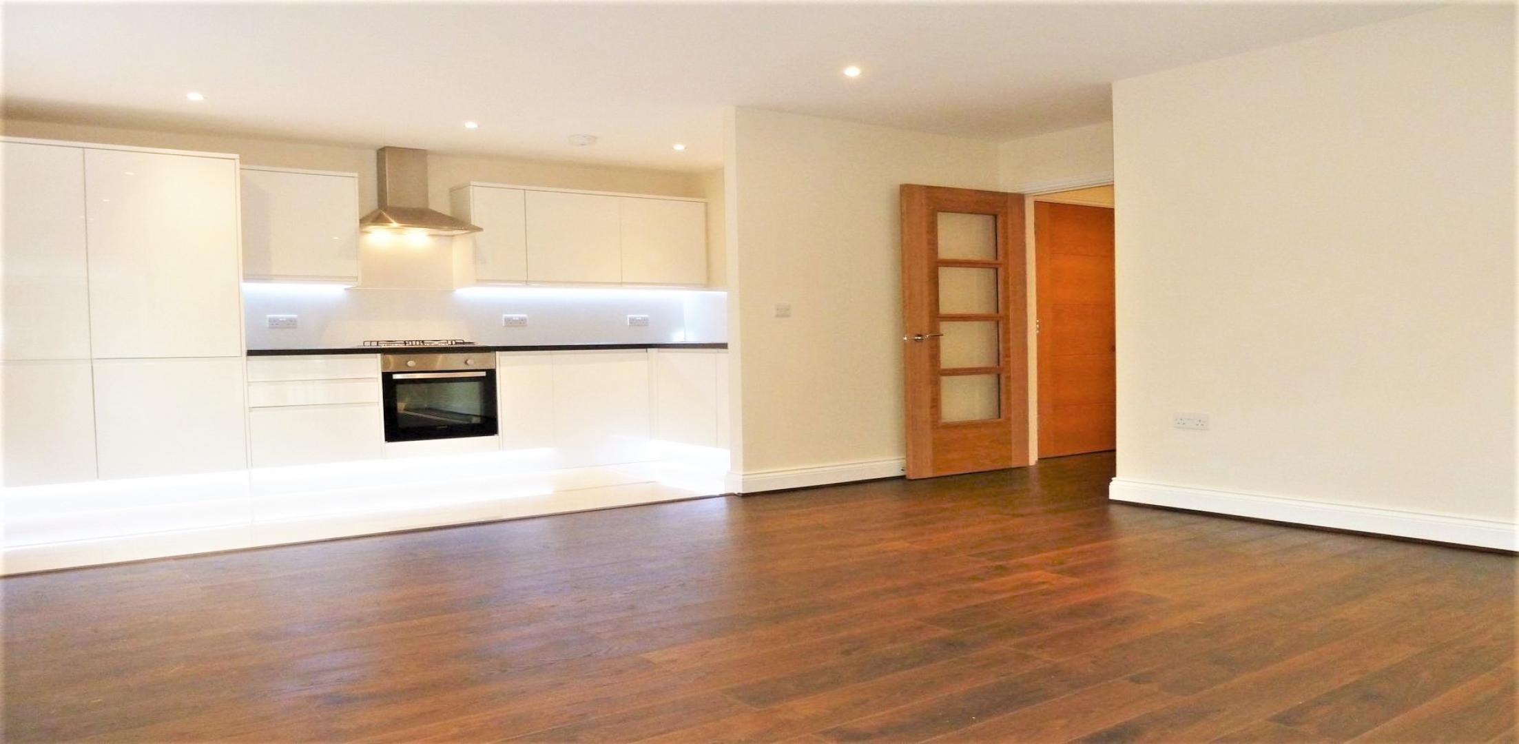 			2 Bedroom, 2 bath, 1 reception Flat			 Northwick Park Road , Harrow