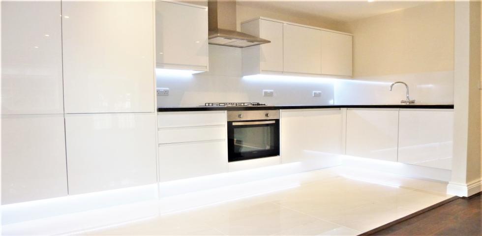 			2 Bedroom, 2 bath, 1 reception Flat			 Northwick Park Road , Harrow