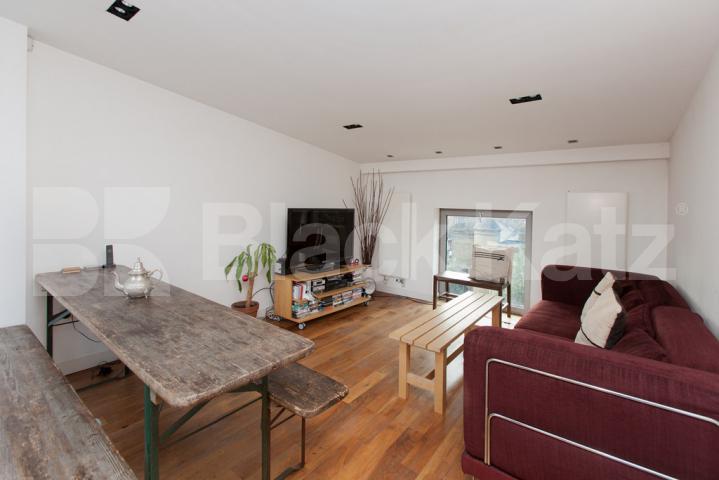 			3 Bedroom, 2 bath, 1 reception Mews House			 Liverpool Road, ANGEL