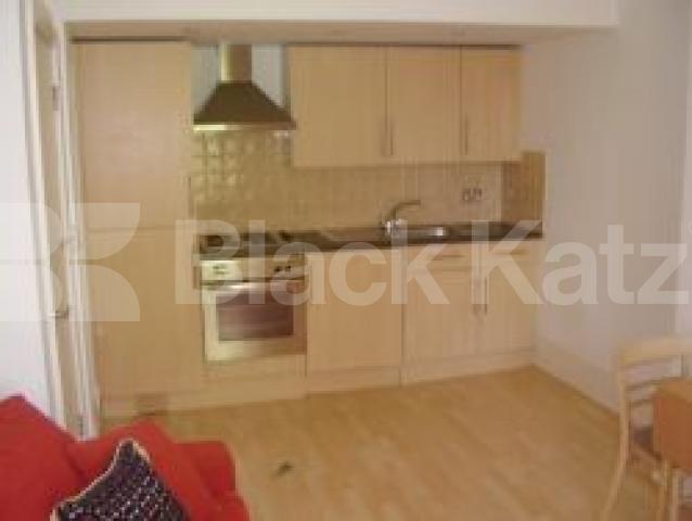 			2 Bedroom, 1 bath, 1 reception Flat			 Hazelville Road, CROUCH HILL N19