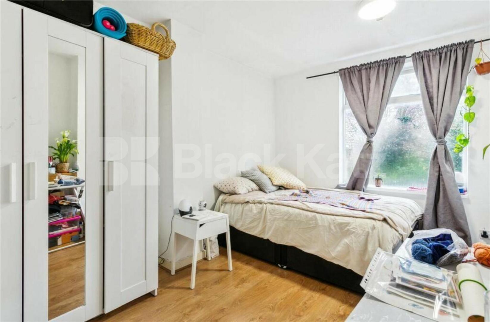Bright and modern refurbished three double bedroom flat with garden space Hazellville Road, Archway
