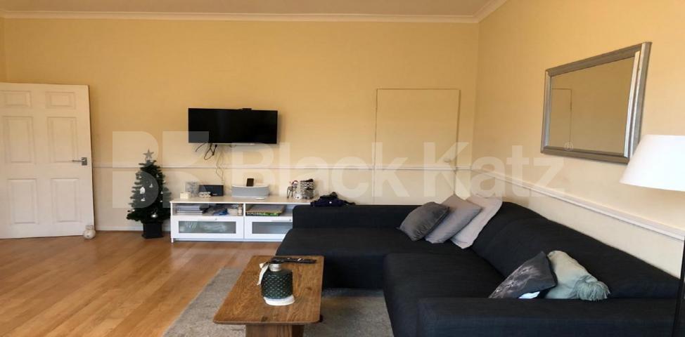 			LET , 3 Bedroom, 1 bath, 1 reception Apartment			 Devon Mansions. Tooley Street , London Bridge