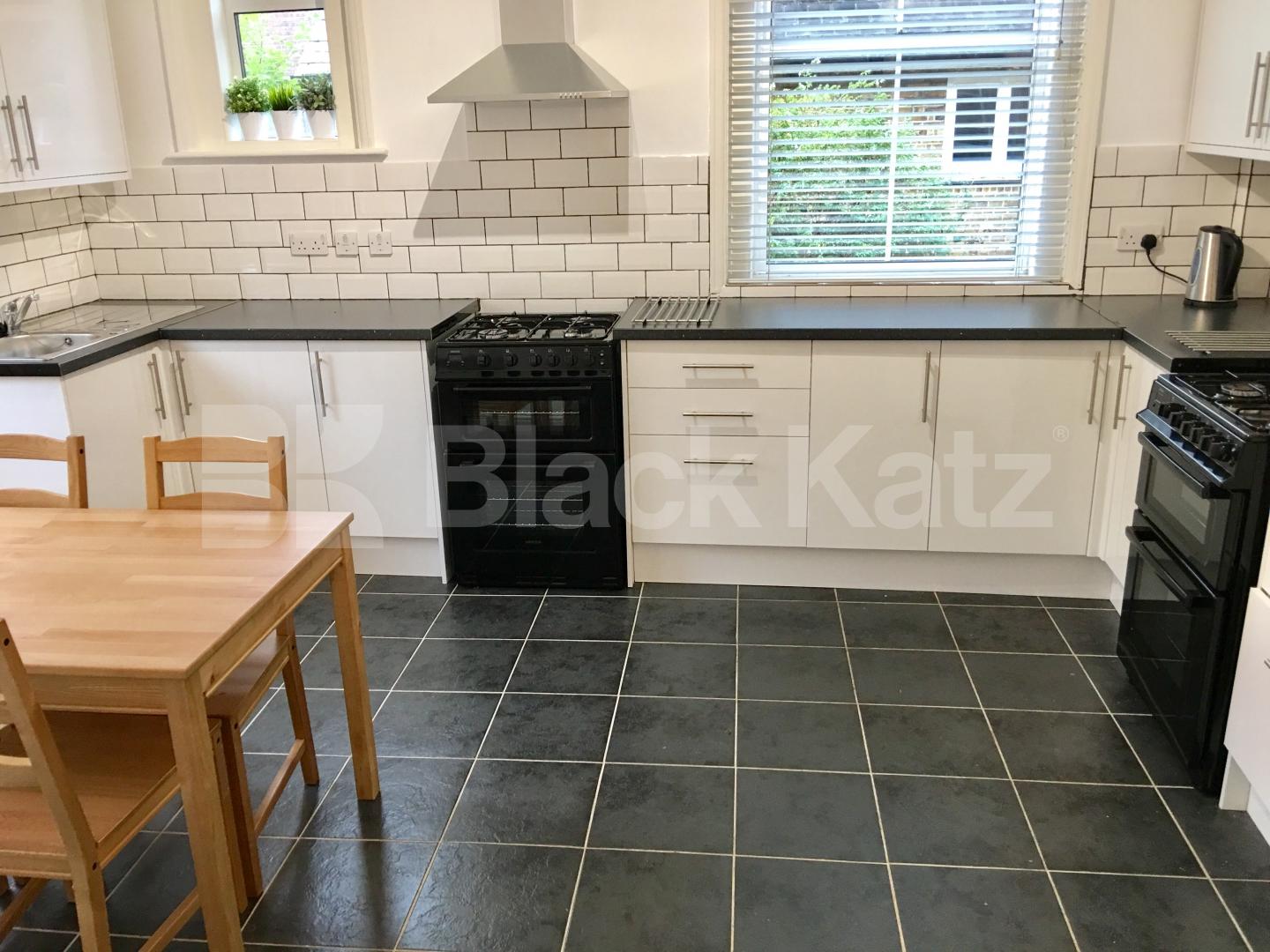 			NEW INSTRUCTION , 5 Bedroom, 1 bath, 1 reception Detached House			 Heathfield Road, Wandsworth/Earlsfield 