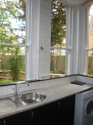 			LET, Studio Apartment, 1 bath, 1 reception Studio			 Hemstal Road, WEST HAMPSTEAD