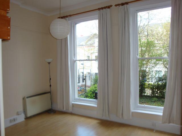 			LET, Studio Apartment, 1 bath, 1 reception Studio			 Hemstal Road, WEST HAMPSTEAD