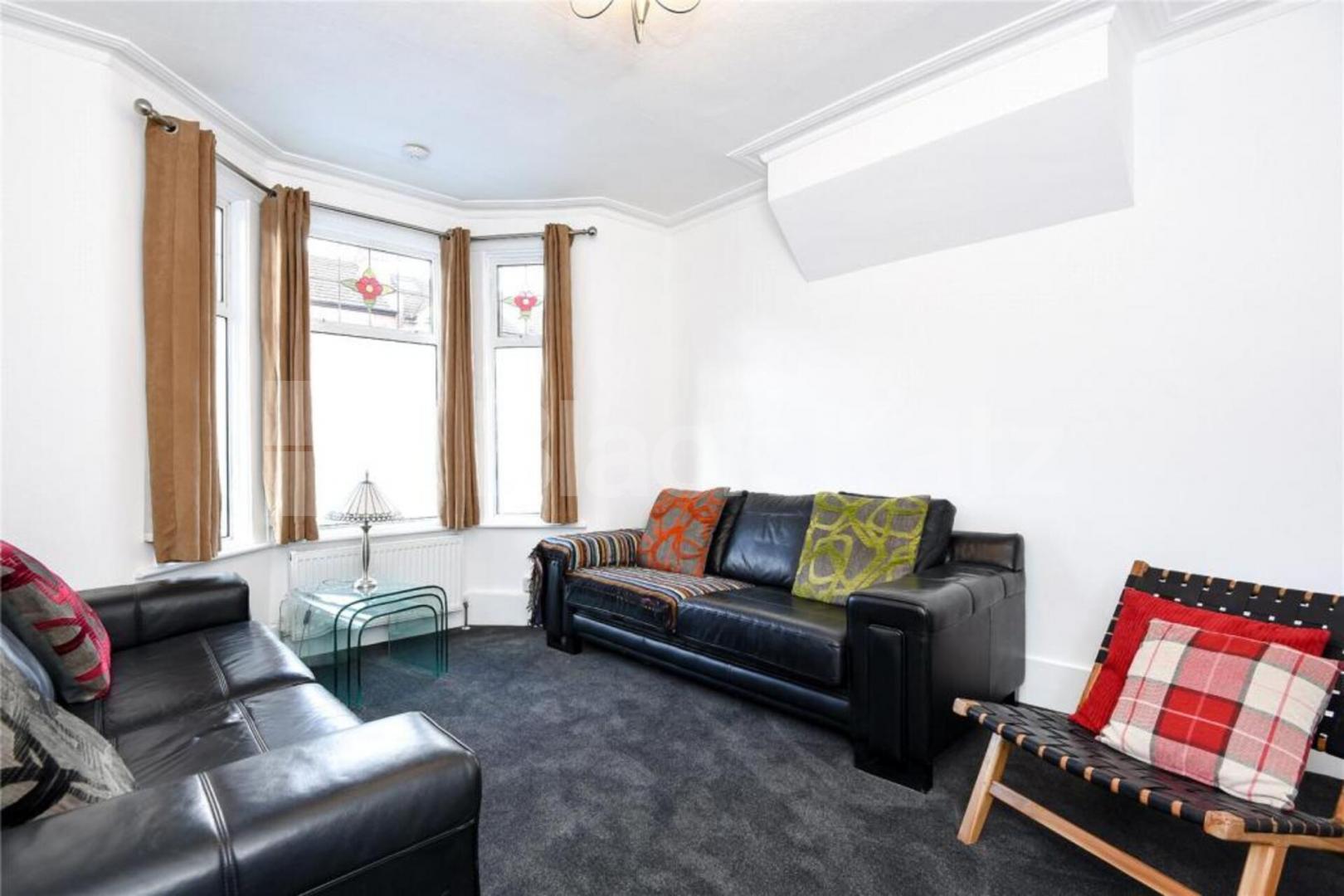 A fantastic and spacious five-bedroom mid-terrace house Hermitage Road, Harringay