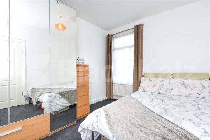 A fantastic and spacious five-bedroom mid-terrace house Hermitage Road, Harringay