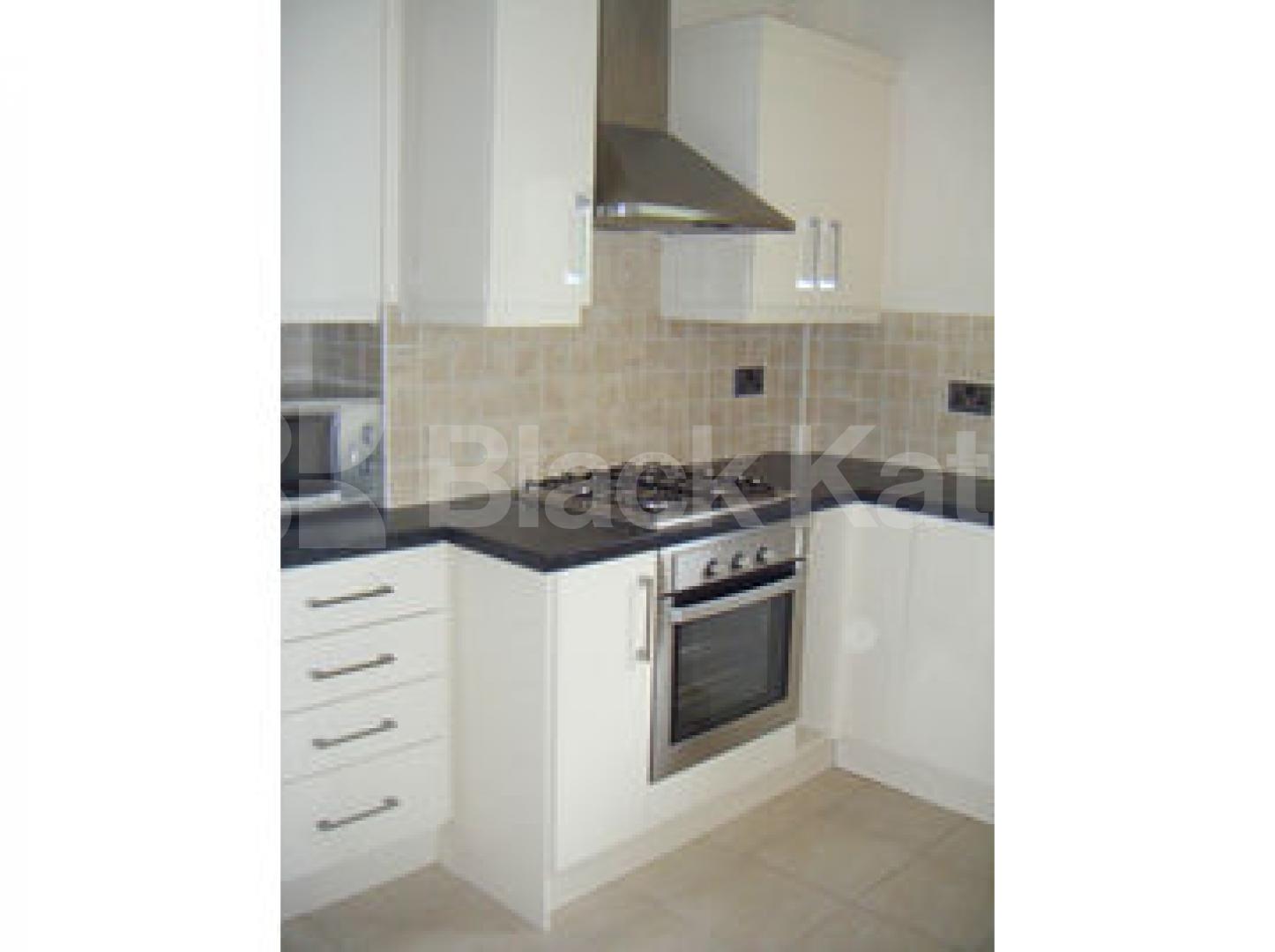 			Stones throw to Heath, 3 Bedroom, 1 bath, 1 reception Flat			 South End Close, HAMPSTEAD